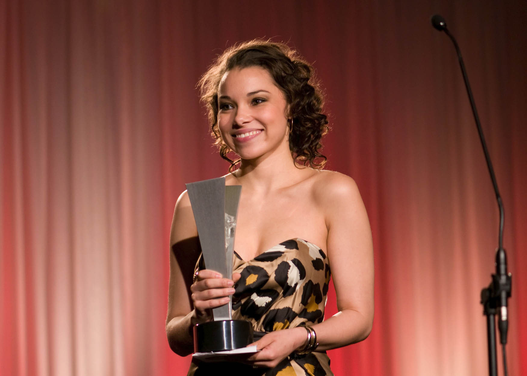 Jessica Parker Kennedy at the 2010 Leo Awards
