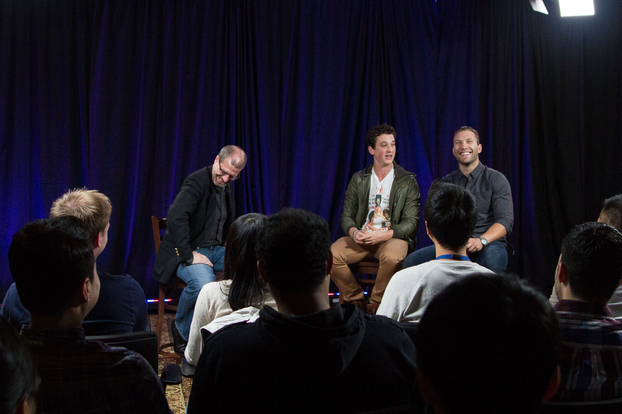 Miles Teller and Jai Courtney at event of Divergente (2014)