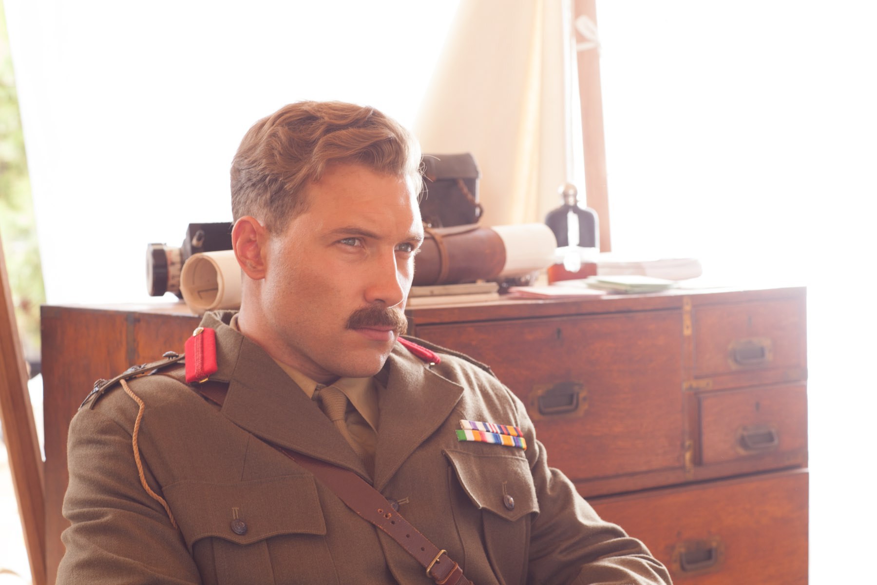 Still of Jai Courtney in Vandens ieskotojas (2014)