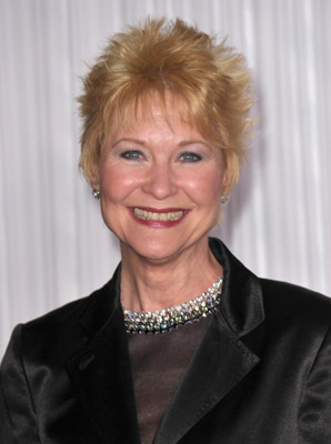 Dee Wallace at event of Ghost Whisperer (2005)