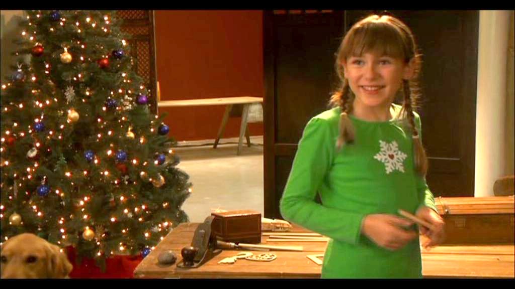 Melody Hollis in A Golden Christmas