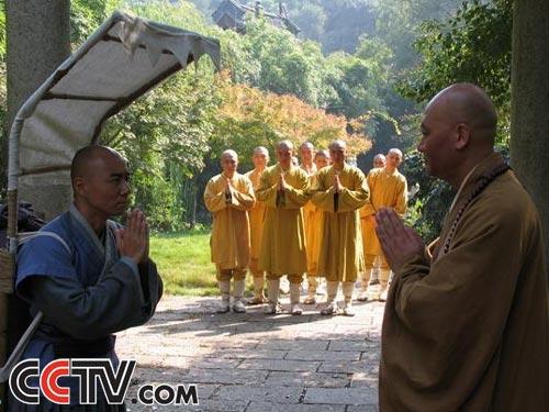 Still of Junichi Kajioka and Chongrui Chi in Ganjin Goes East