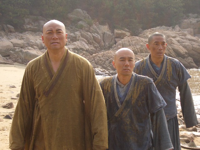 Still of Junichi Kajioka, Chongrui Chi and Liang Shi in Ganjin Goes East