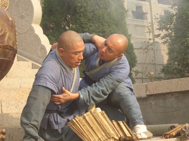 Still of Junichi Kajioka and Liang Shi in Ganjin Goes East