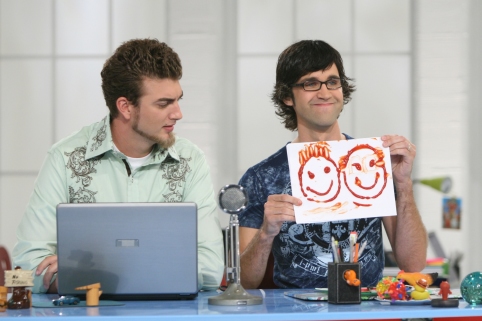 Still of Link Neal and Rhett McLaughlin in Online Nation (2007)