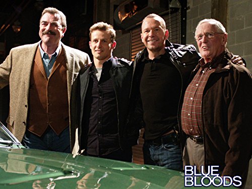 Still of Tom Selleck, Donnie Wahlberg, Len Cariou and Will Estes in Blue Bloods (2010)