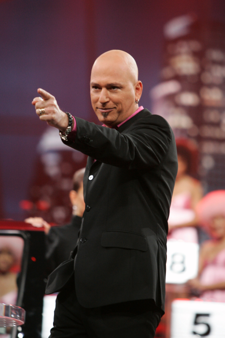 Still of Howie Mandel in Deal or No Deal (2005)