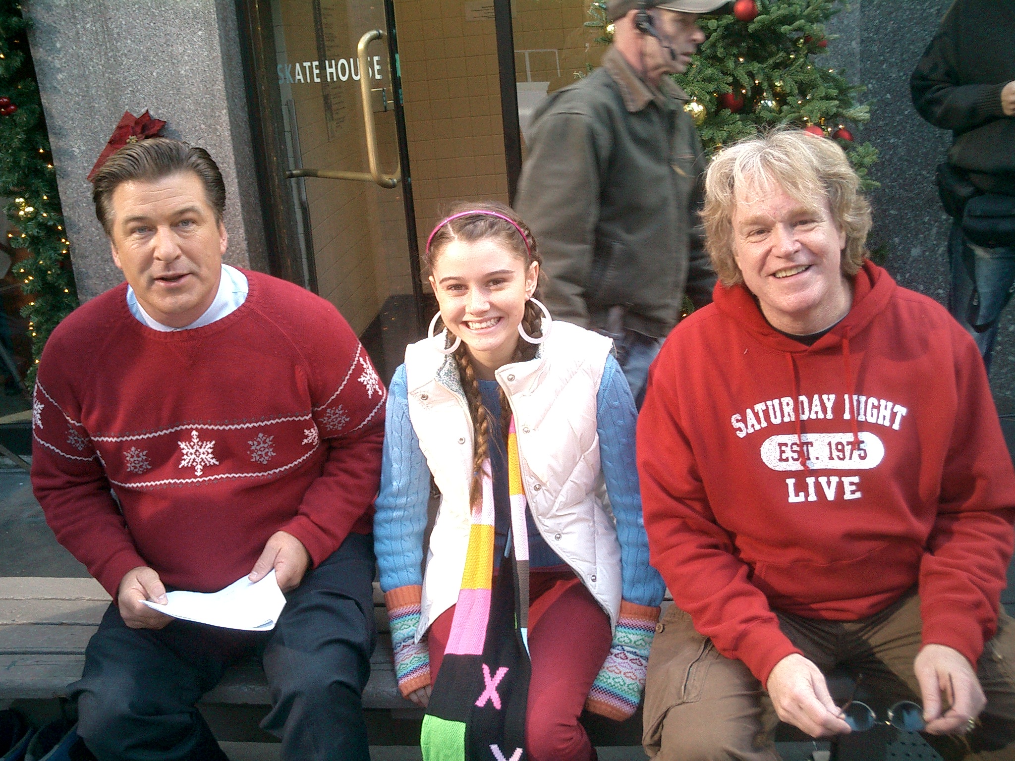 Alec Baldwin, Courtney Baxter, Don Scardino on the set of 