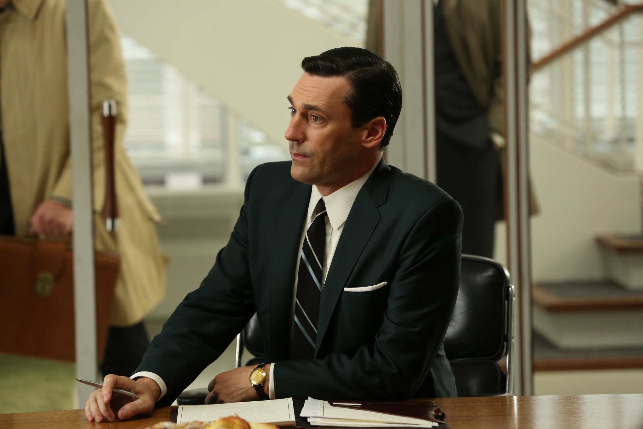 Still of Jon Hamm in MAD MEN. Reklamos vilkai (2007)