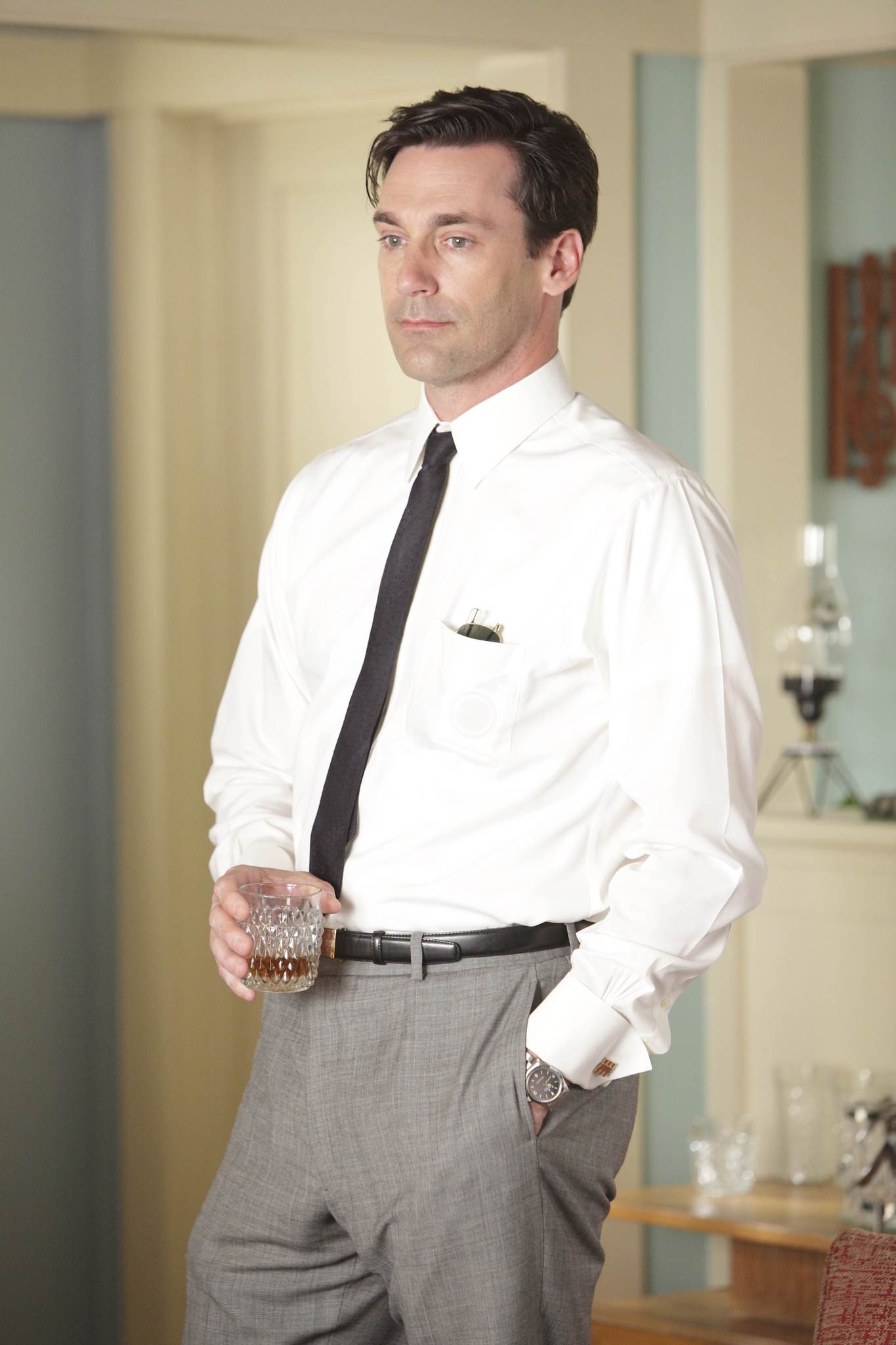 Still of Jon Hamm in MAD MEN. Reklamos vilkai (2007)