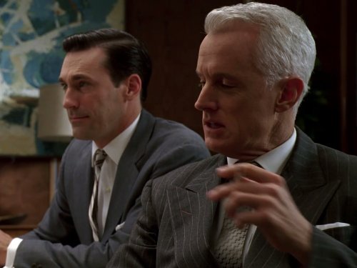 Still of Jon Hamm and John Slattery in MAD MEN. Reklamos vilkai (2007)