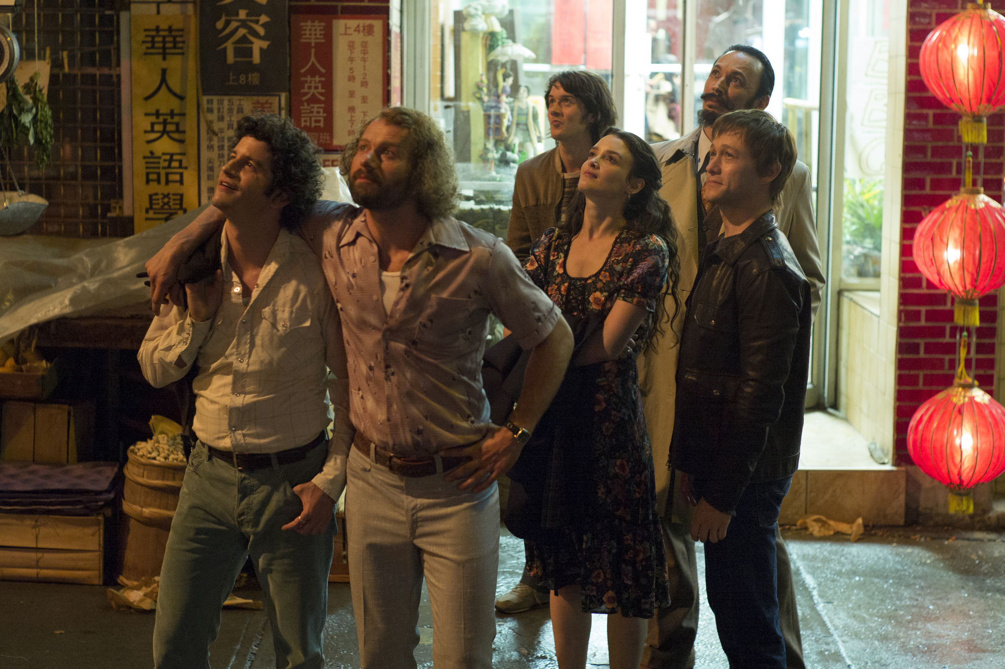 Still of James Badge Dale, Joseph Gordon-Levitt, Steve Valentine, Joseph Gordon, Barry Greenhouse and Charlotte Le Bon in Pasivaiksciojimas (2015)