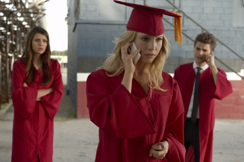 Still of Paul Wesley, Candice King and Nina Dobrev in Vampyro dienorasciai (2009)