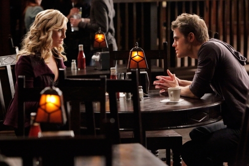 Still of Paul Wesley and Candice King in Vampyro dienorasciai (2009)