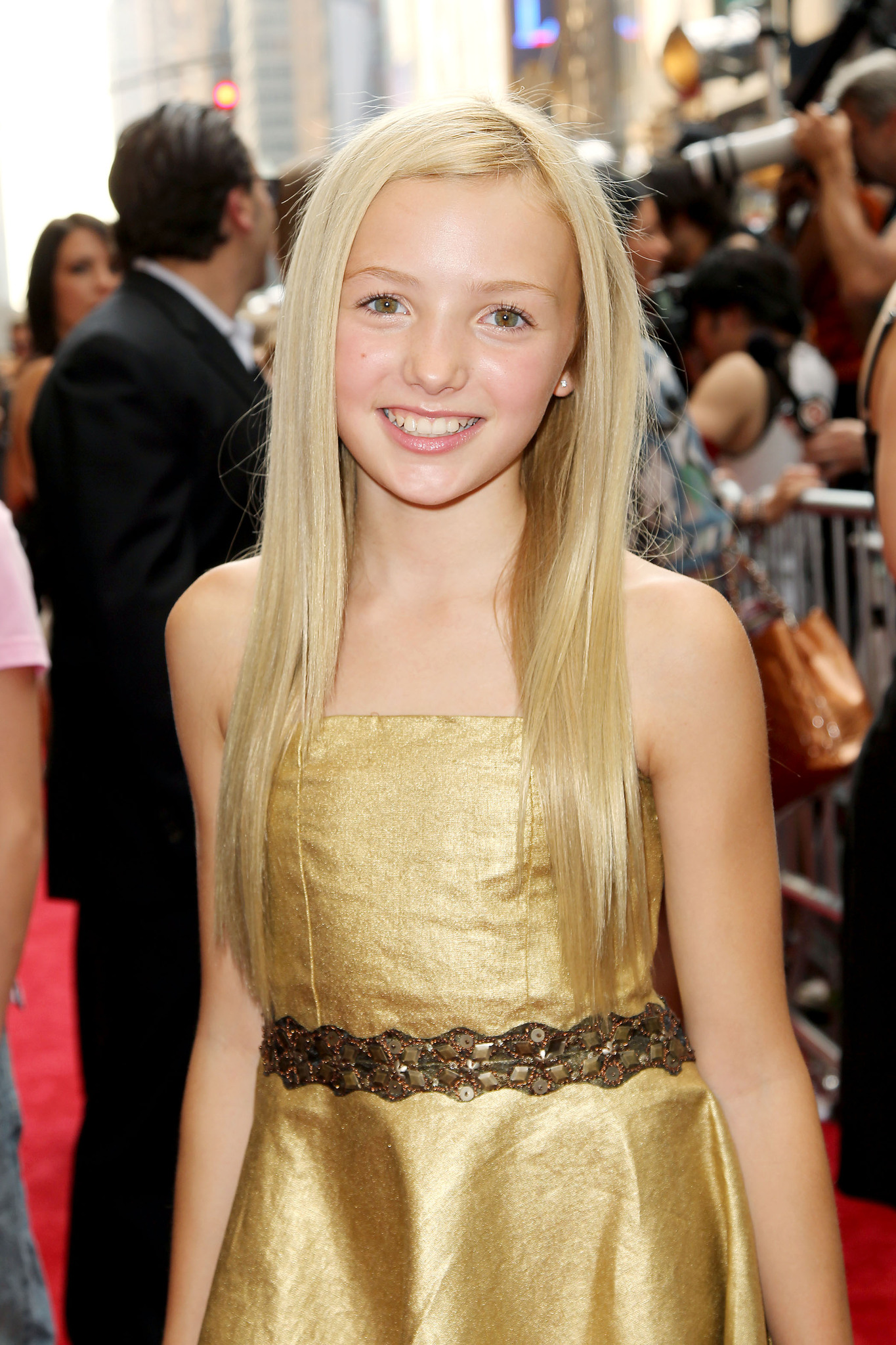 Peyton List at event of Burtininko mokinys (2010)