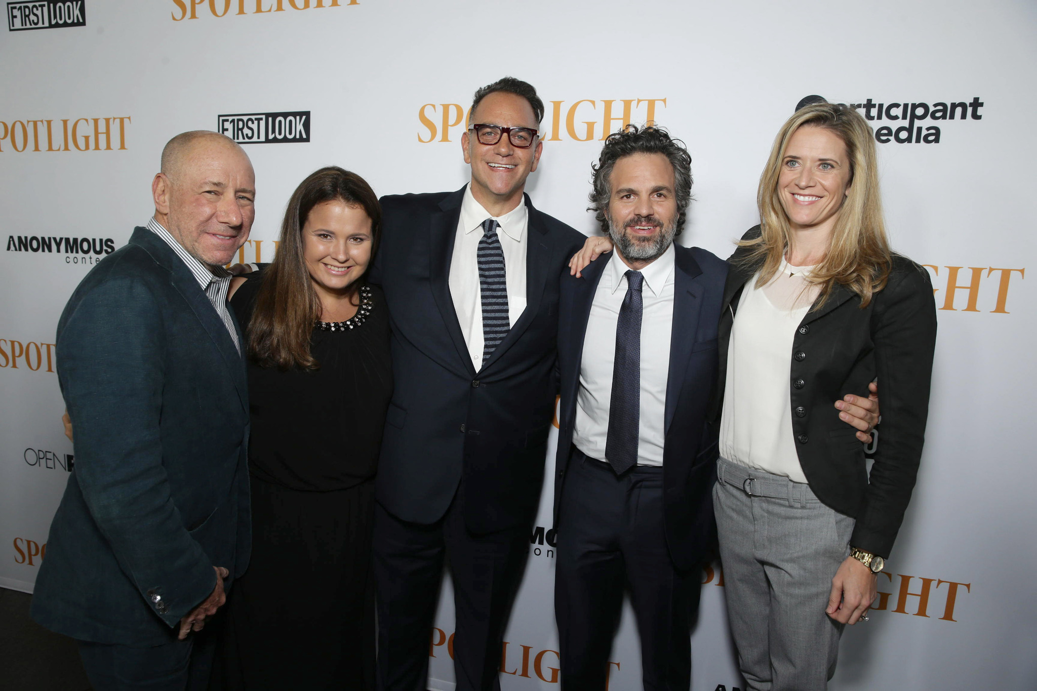 Steve Golin, Mark Ruffalo, Michael Sugar, Blye Pagon Faust and Nicole Rocklin at event of Spotlight (2015)