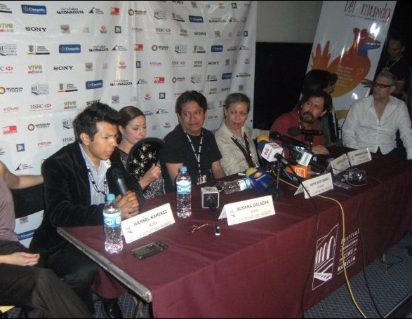 Hansel Ramirez, Susana Zalasar, Jaime Ruiz, Luisa Huertas, Armando Casas, Ignacio Guadalupe and Raul adalid