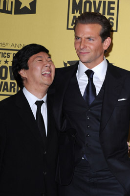 Bradley Cooper and Ken Jeong at event of 15th Annual Critics' Choice Movie Awards (2010)