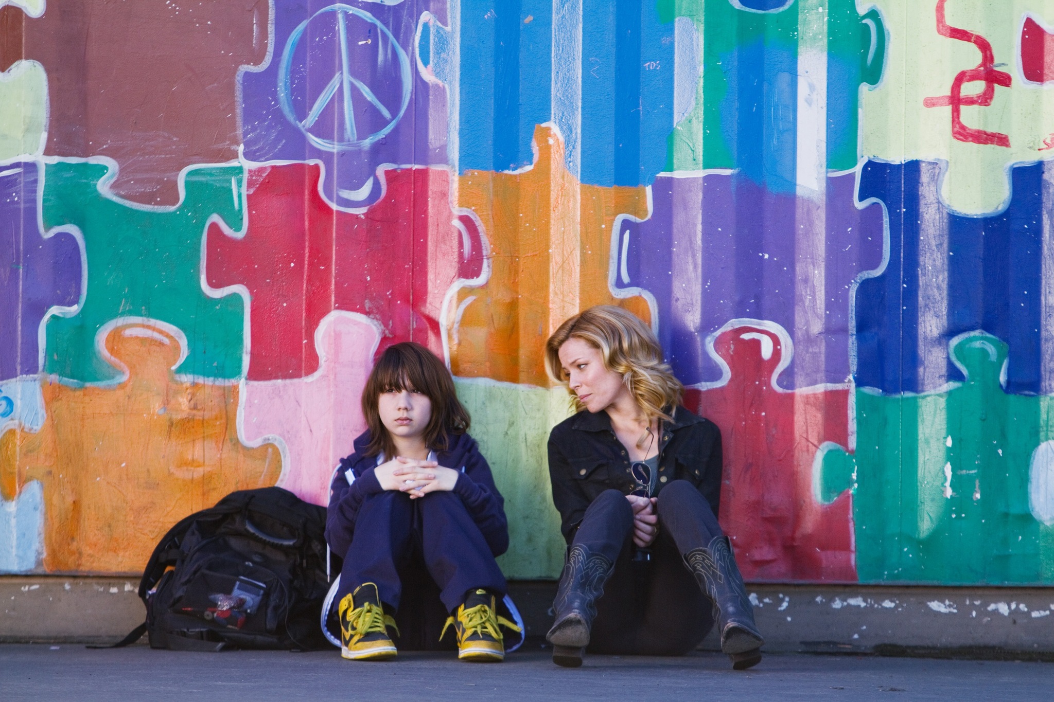 Still of Elizabeth Banks and Michael Hall D'Addario in People Like Us (2012)