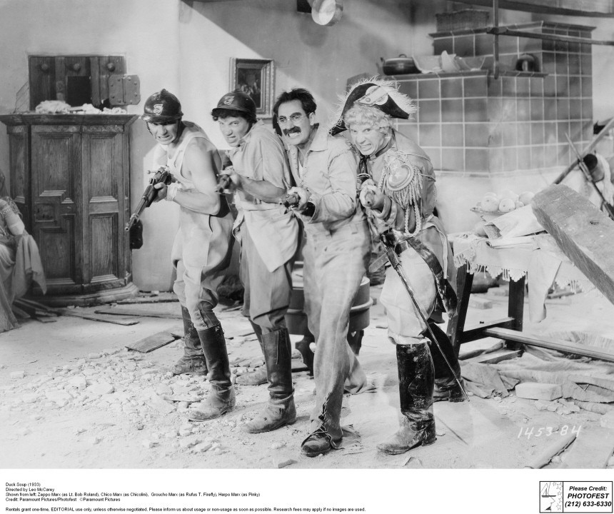 Still of The Marx Brothers in Duck Soup (1933)