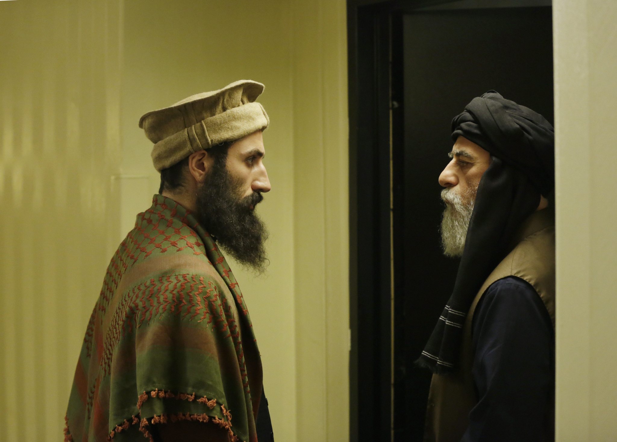 Still of Mihran Slougian and Abdul Qader in The Americans (2013)