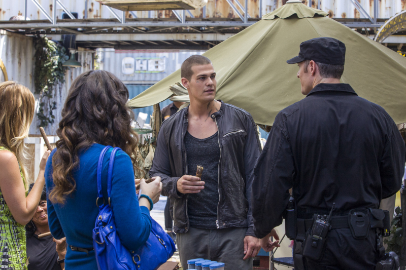 Still of Dora Madison, Greg Finley and Natalie Hall in Star-Crossed (2014)