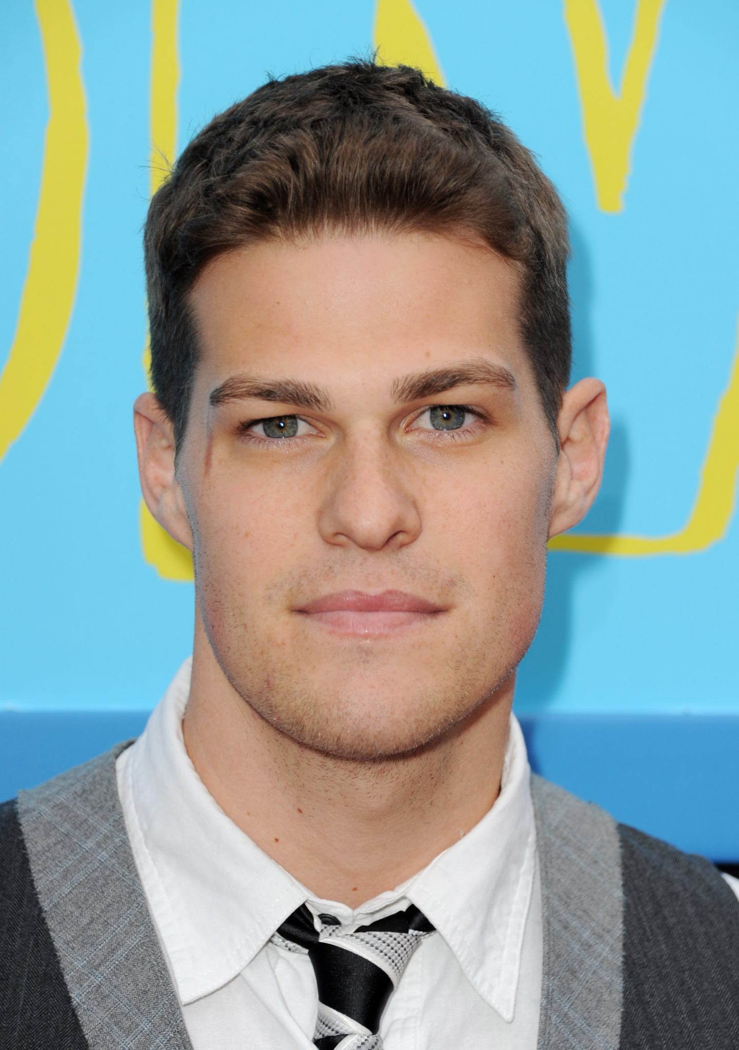 Greg Finley at event of Prom (2011)
