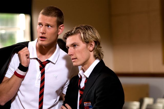 Still of Alex Pettyfer and Tom Hopper in Tormented (2009)