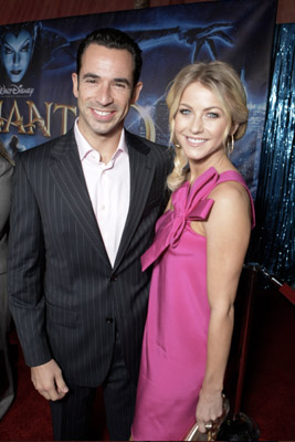 Helio Castroneves and Julianne Hough at event of Enchanted (2007)