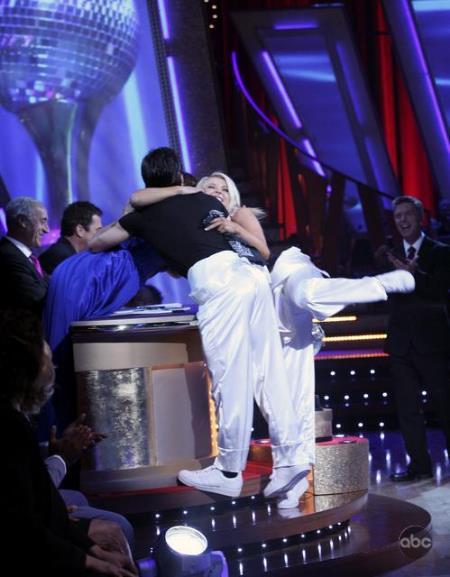 Still of Apolo Ohno and Julianne Hough in Dancing with the Stars (2005)