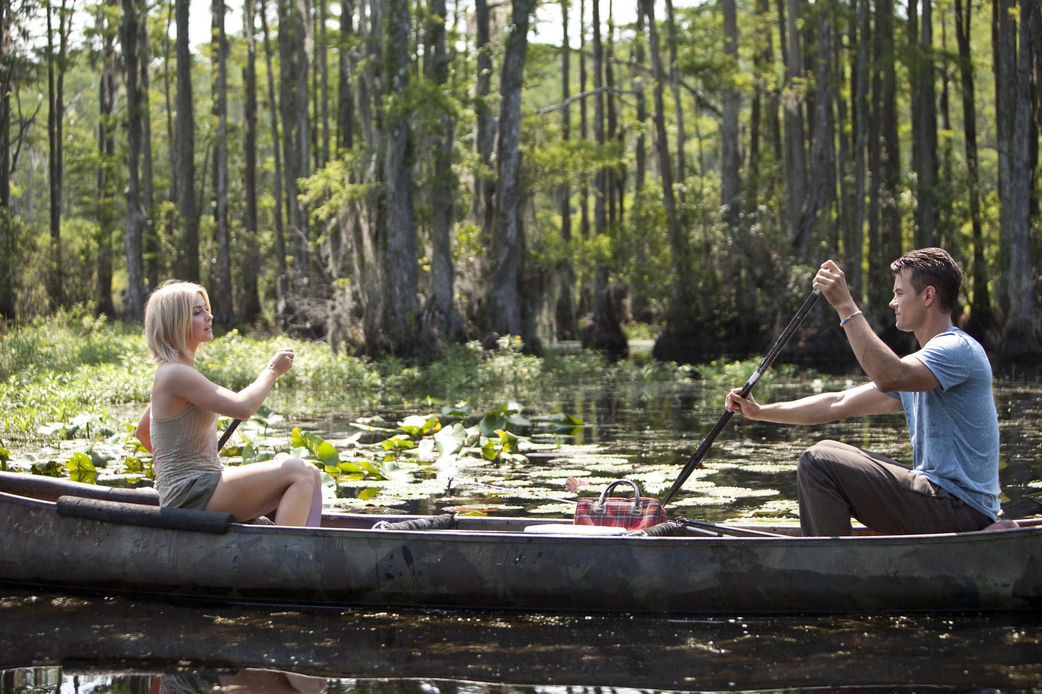 Still of Josh Duhamel and Julianne Hough in Saugus prieglobstis (2013)