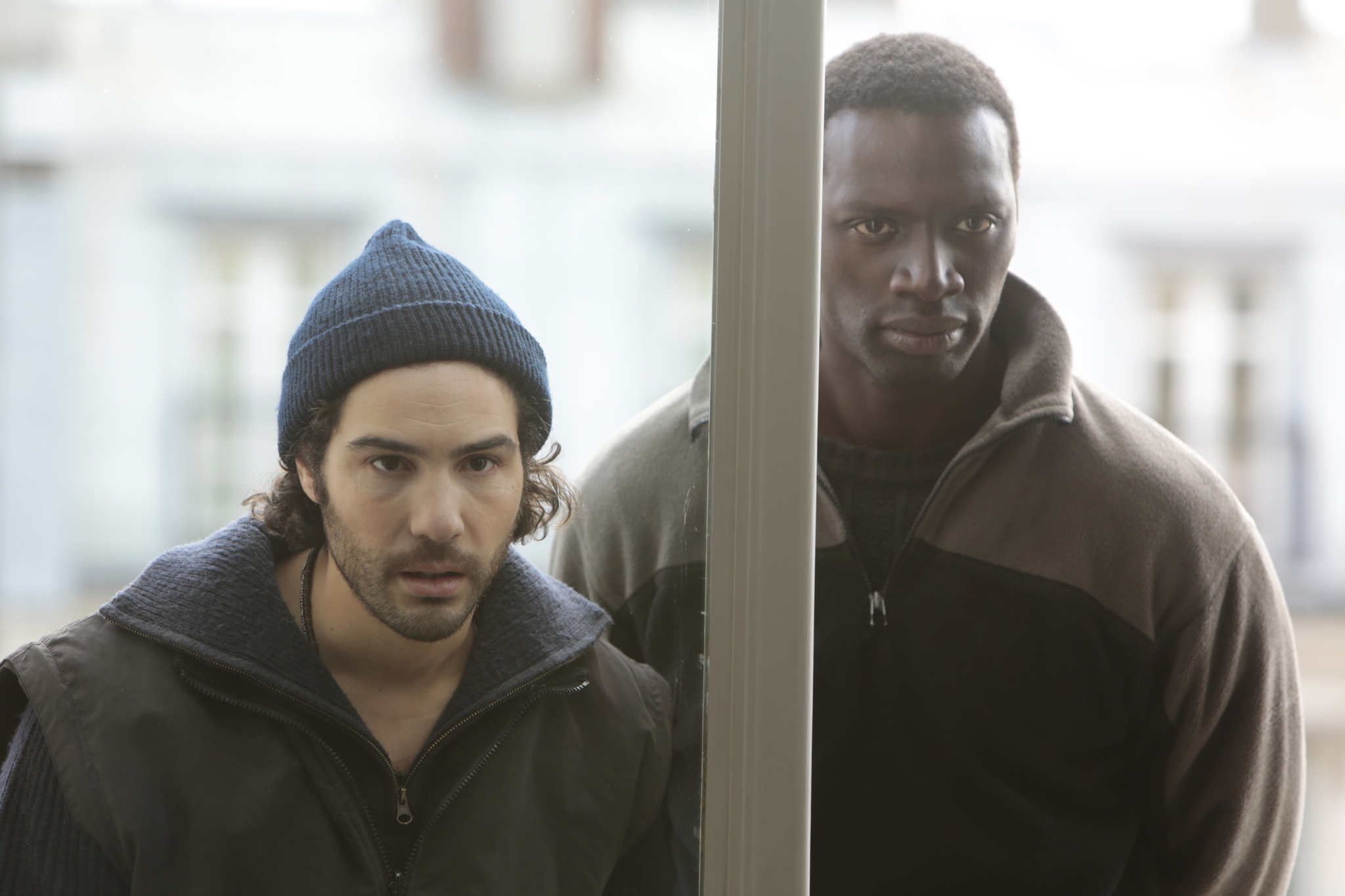 Still of Omar Sy and Tahar Rahim in Samba (2014)