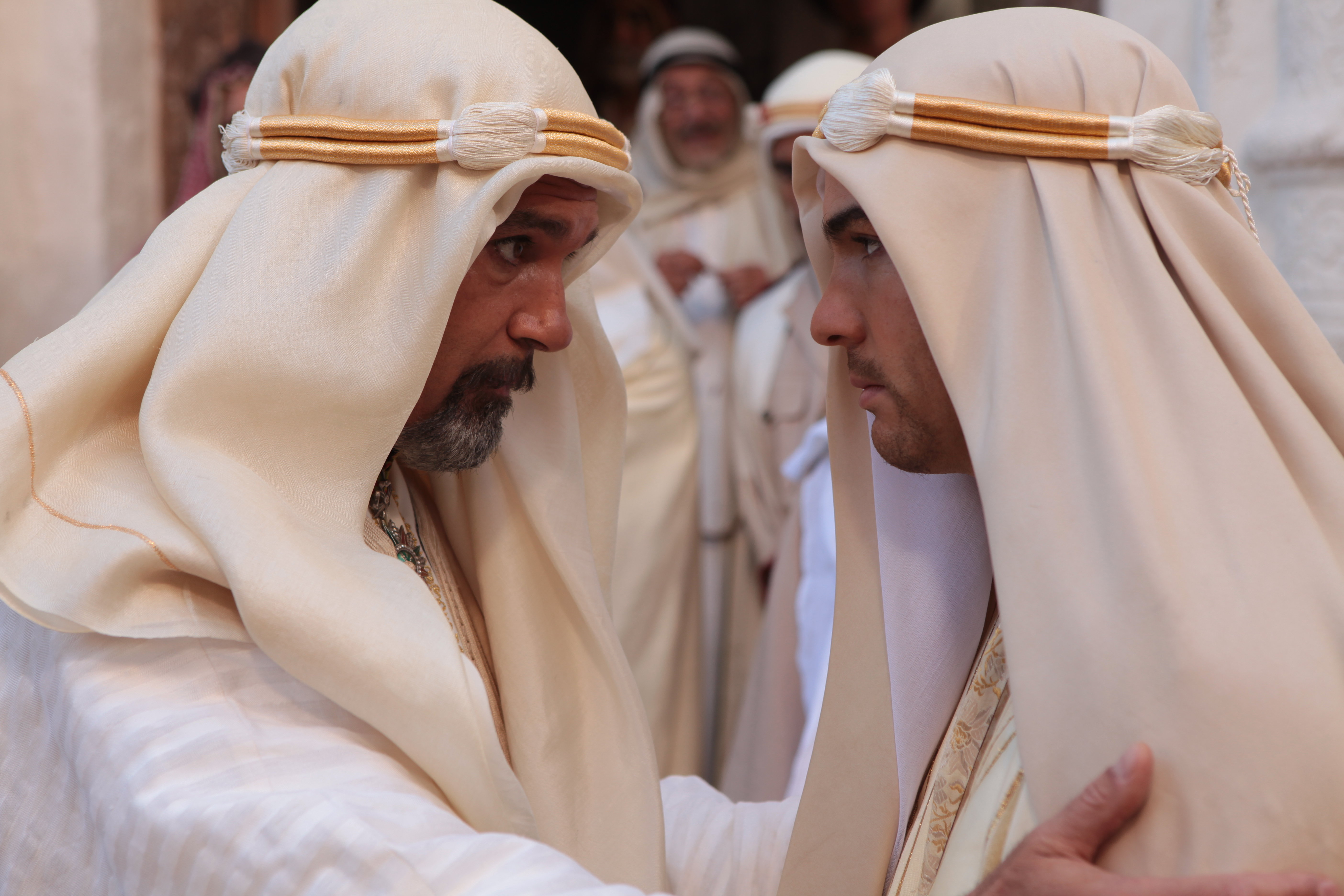 Emir Nesib (Antonio Banderas) with Prince Auda (Tahar Rahim)