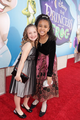 Breanna Brooks and Elizabeth Dampier at event of The Princess and the Frog (2009)