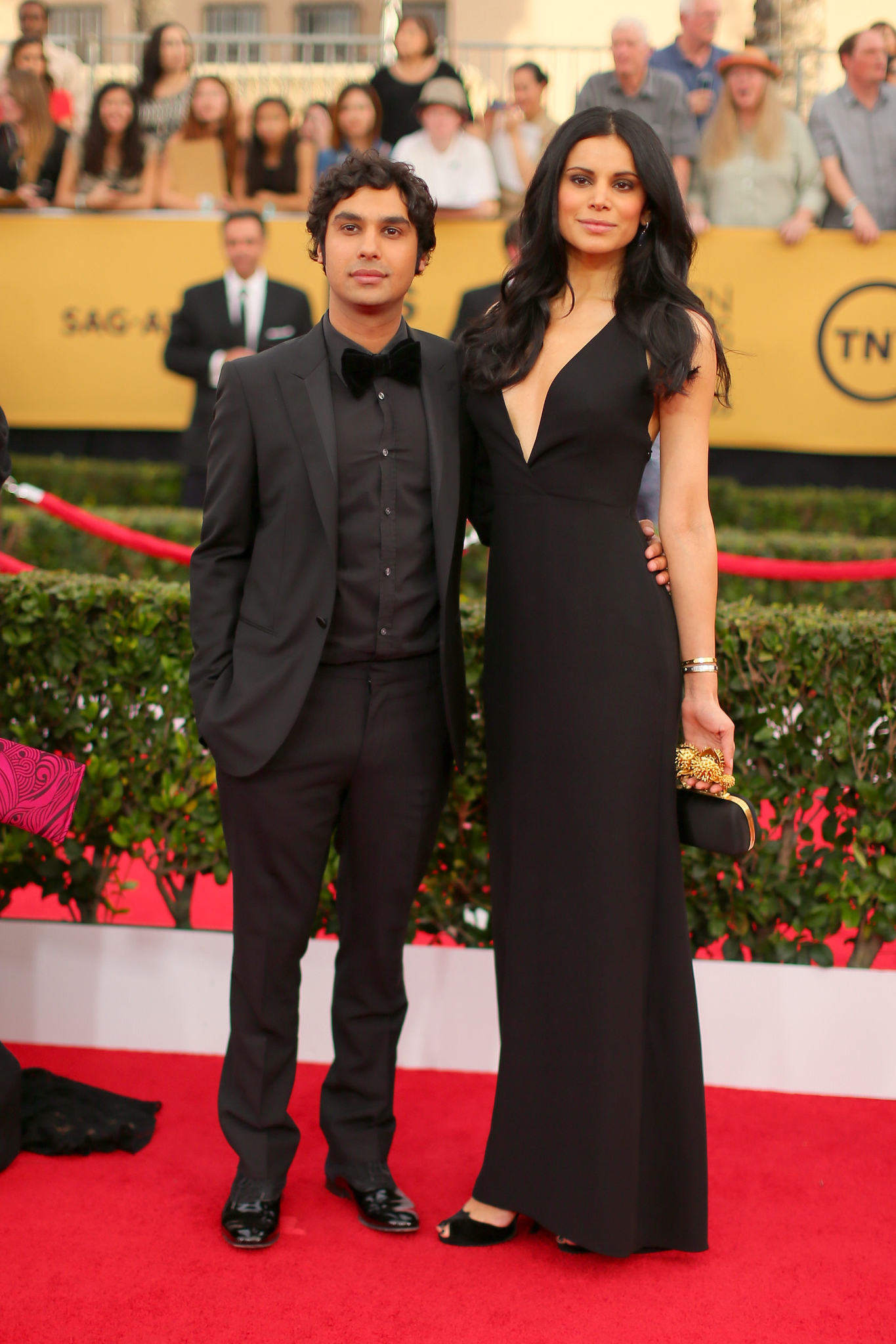 Kunal Nayyar and Neha Kapur at event of The 21st Annual Screen Actors Guild Awards (2015)