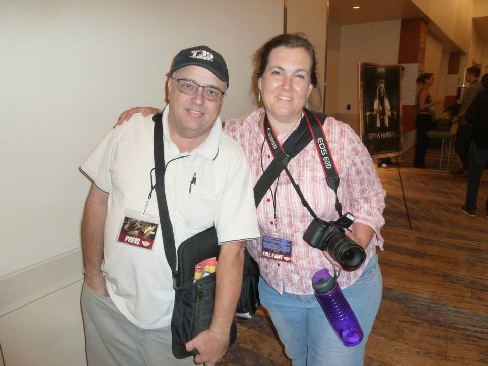 film critic Bill Pierce runs in to Lee Quarrie at Phoenix Comicon.