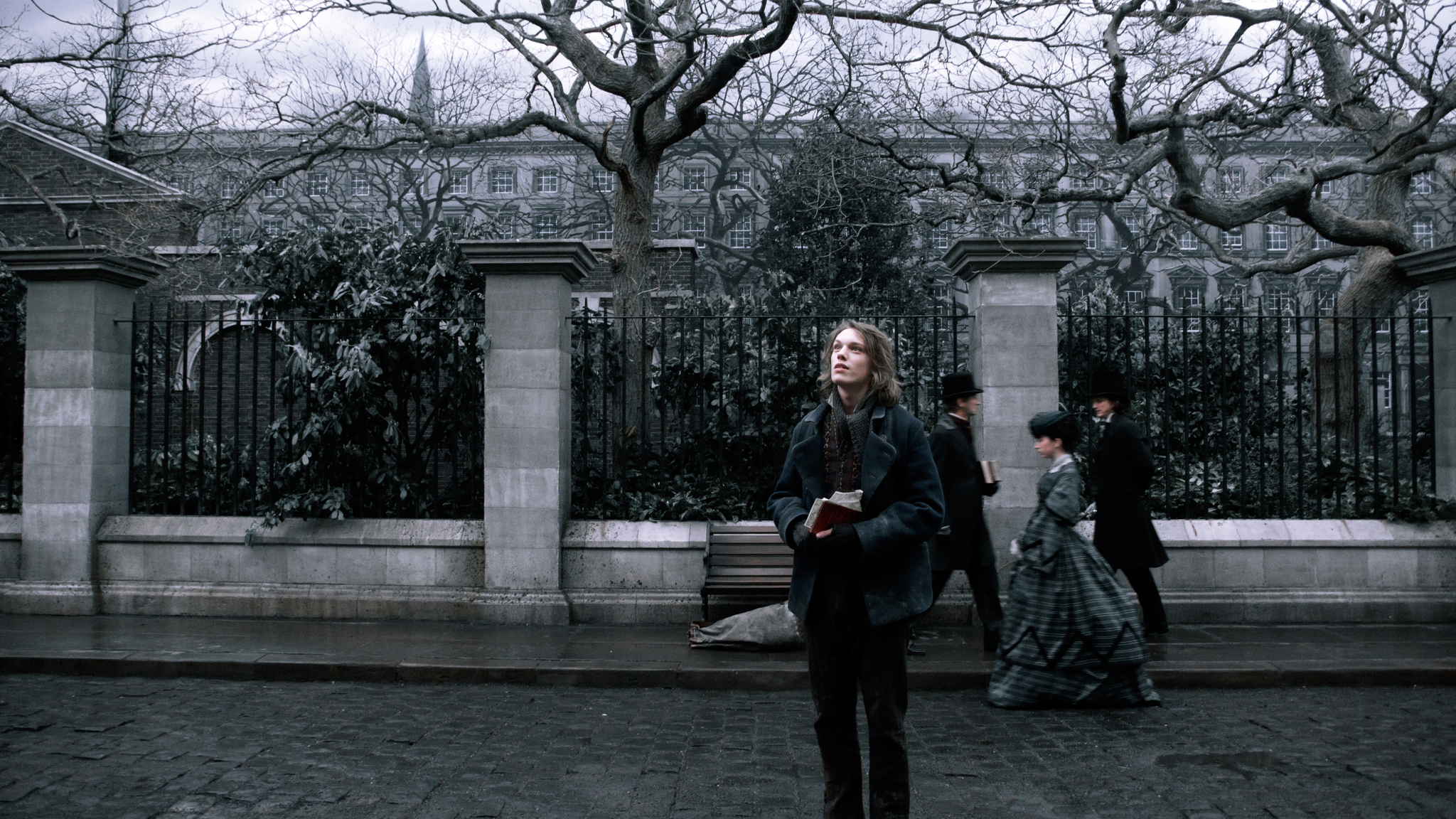 Still of Jamie Campbell Bower in Sweeney Todd: The Demon Barber of Fleet Street (2007)