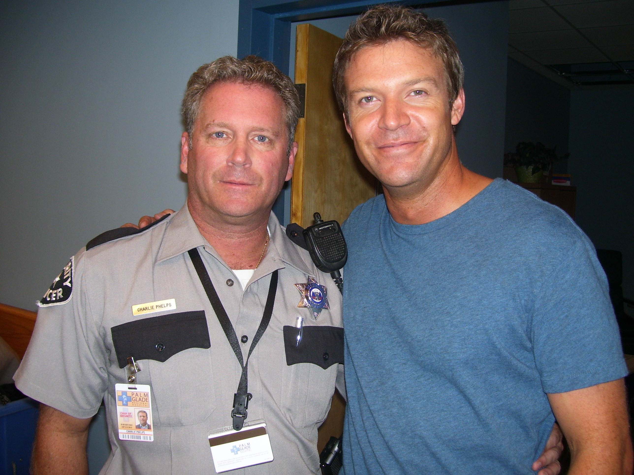 Tony Senzamici as Charlie Phelps with Matt Passmore on the A&E series The Glades. Season Finale 
