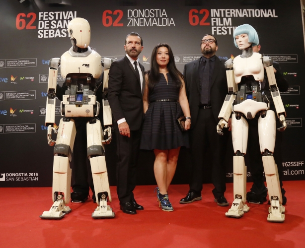 'AUTÓMATA' Premiere with Antonio Banderas and Gabe Ibañez at the San Sebastian Film Festival