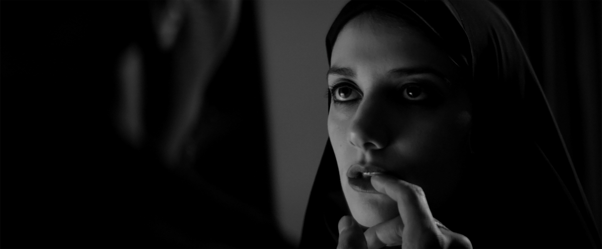 Still of Sheila Vand in A Girl Walks Home Alone at Night (2014)