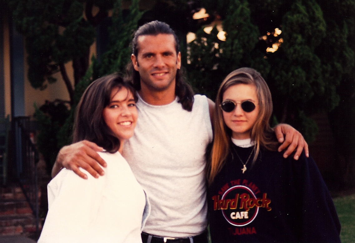 Lorenzo Lamas on set of Renegade with Kelli Clevenger and Casie Stokes