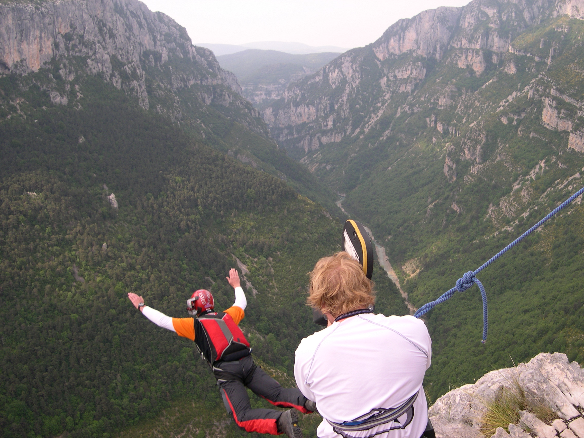 Jens Hoffmann filming BASE Jumping, France (Documentary 