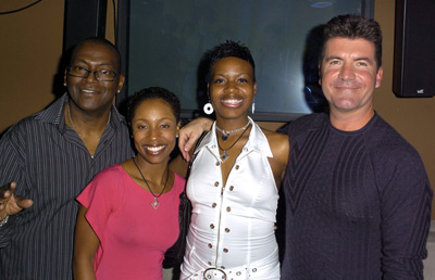 Simon Cowell, Randy Jackson, Fantasia Barrino and La Toya London at event of American Idol: The Search for a Superstar (2002)