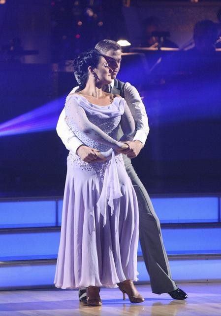 Still of Ricki Lake and Derek Hough in Dancing with the Stars (2005)