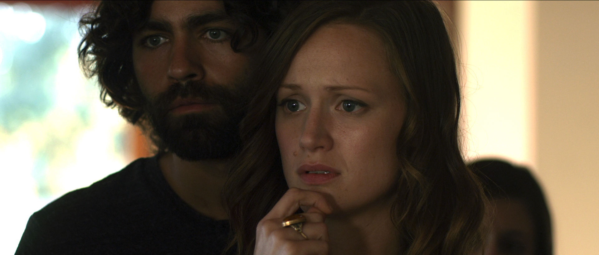 Still of Adrian Grenier and Kerry Bishé in Goodbye World (2013)