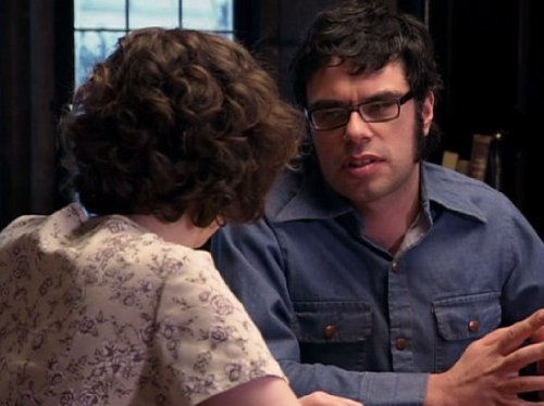 Still of Kristen Schaal and Jemaine Clement in Flight of the Conchords (2007)