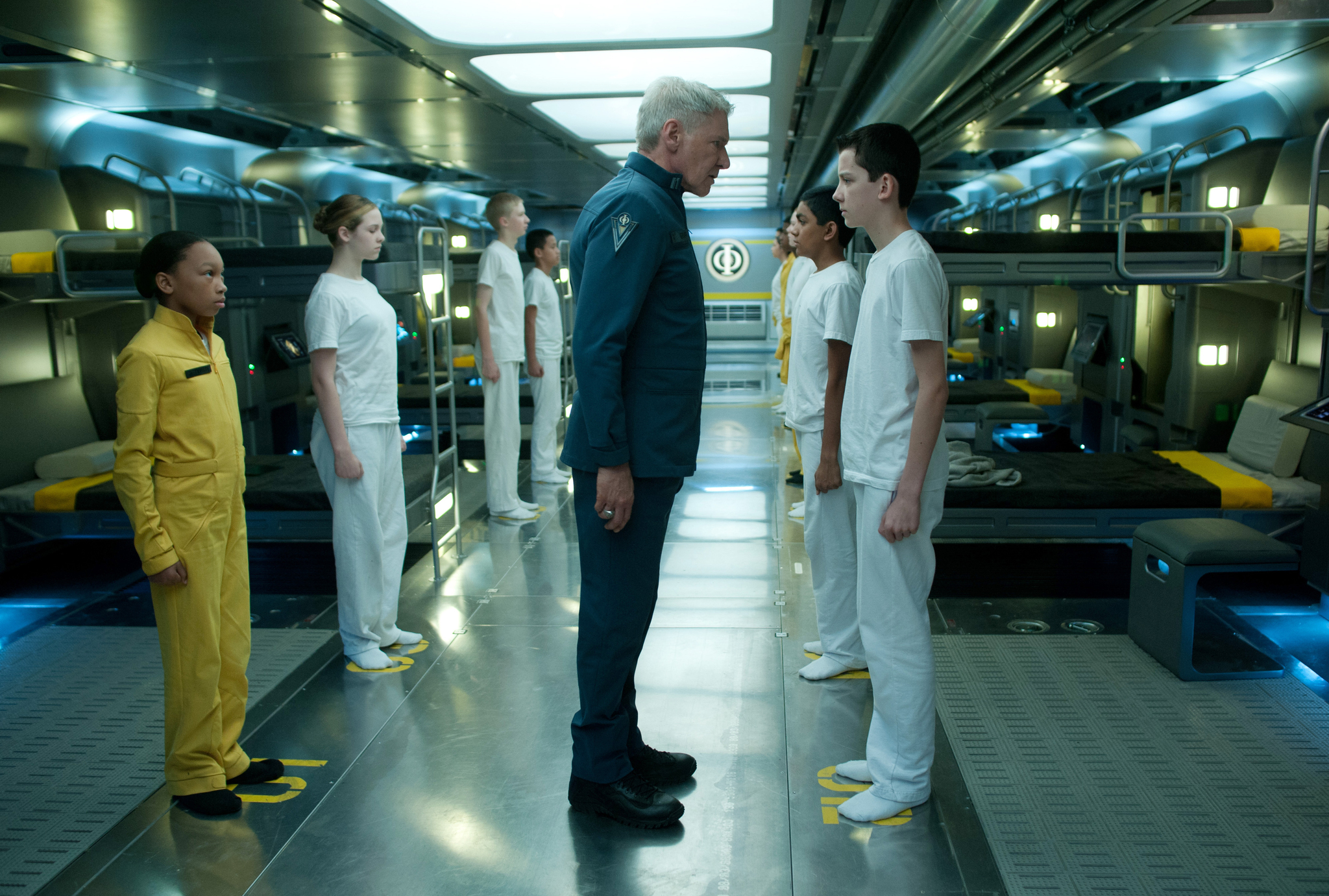 Still of Harrison Ford and Asa Butterfield in Enderio zaidimas (2013)