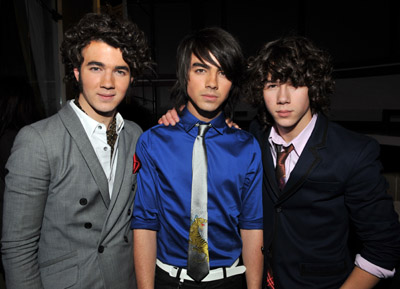 The Jonas Brothers, Kevin Jonas, Joe Jonas and Nick Jonas at event of Hannah Montana & Miley Cyrus: Best of Both Worlds Concert (2008)