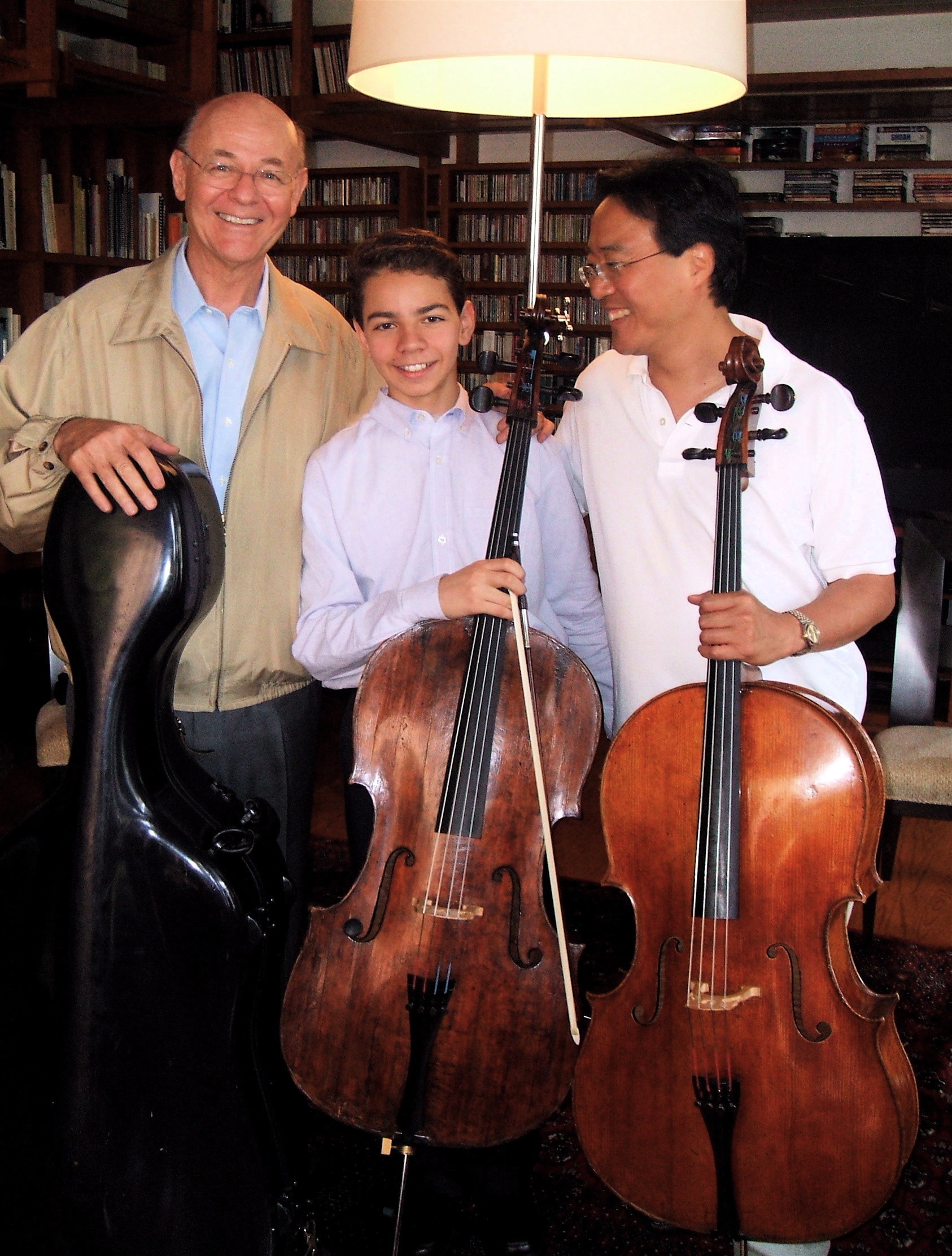 Juan-Salvador Carrasco between Mexico's foremost cellist, Carlos Prieto (left), and the world's most famous cellist, Yo-Yo Ma (right).