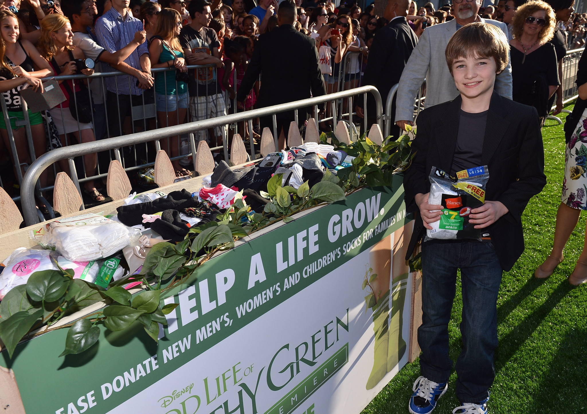 CJ Adams at event of The Odd Life of Timothy Green (2012)